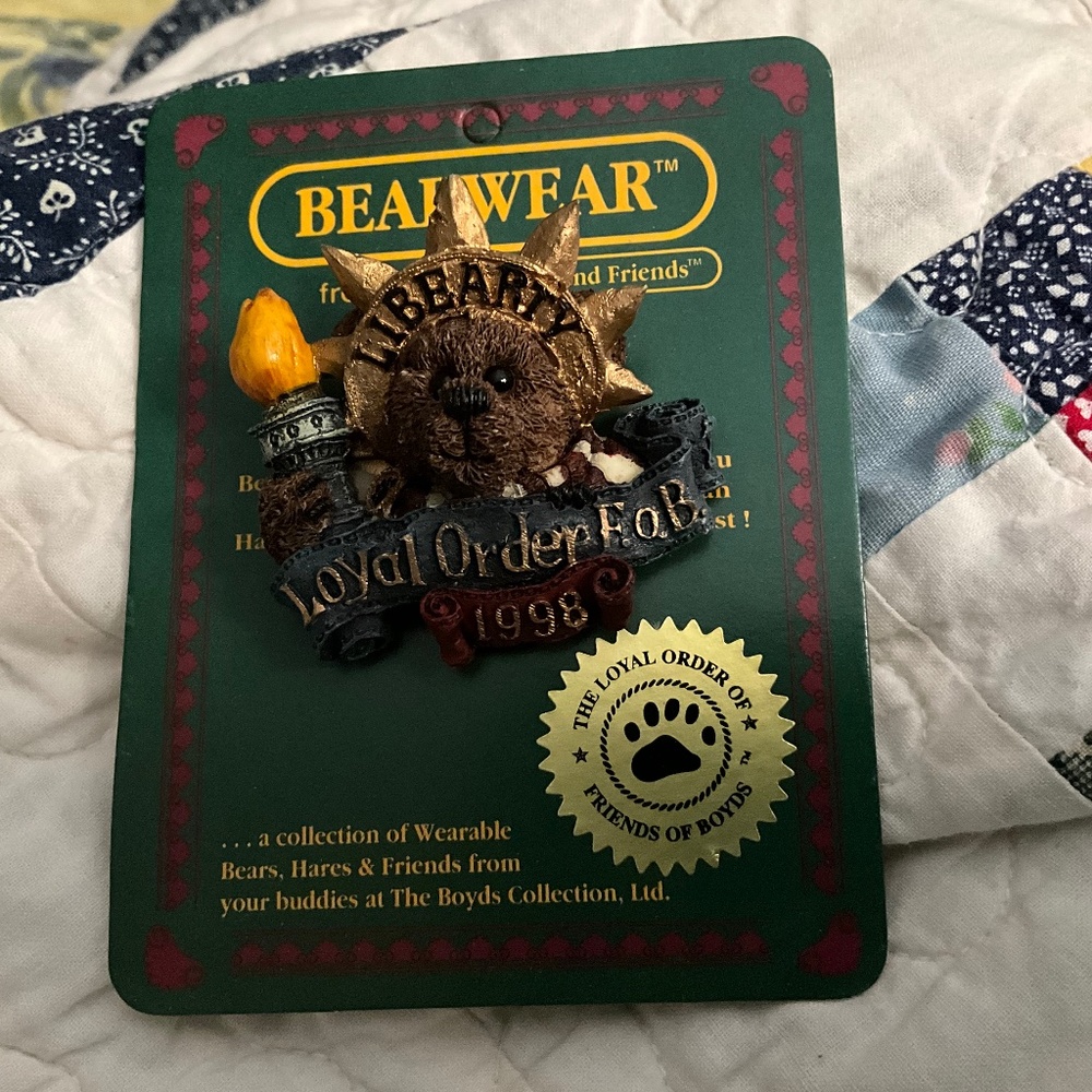 Vintage Boyds Bears & Friends Bearwear Brooch
